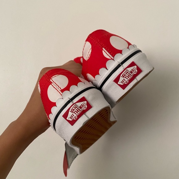 NEW- Vans x Disney Authentic Gore Minnie’s Bow - Picture 4 of 7